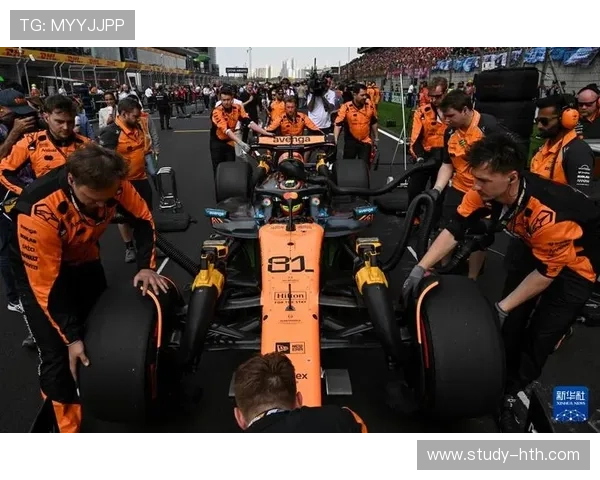 F1赛季风云再起各车队角逐冠军悬念升级引爆全球车迷热议焦点 F1赛季风云再起各车队角逐冠军悬念升级引爆全球车迷热议焦点