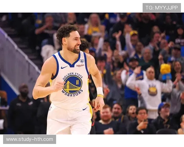 国王队新赛季目标锁定季后赛 亮点球员表现备受期待 国王队新赛季目标锁定季后赛 亮点球员表现备受期待