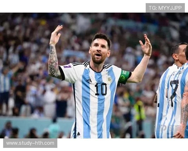 梅西领衔世界杯最佳阵容，阿根廷队再度成为焦点，球迷热议未来表现