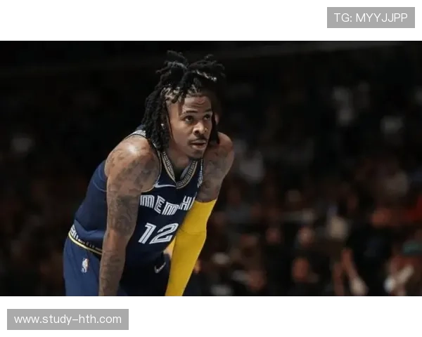 灰熊队最新动态：莫兰特复出，球队新赛季目标与挑战分析