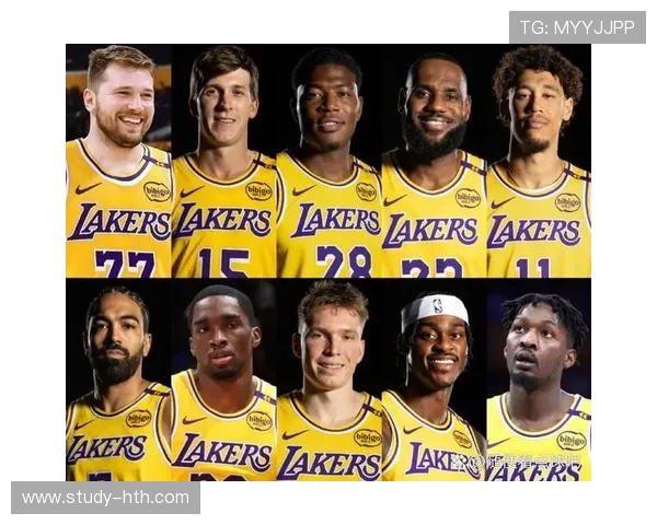 NBA季后赛激战正酣 詹姆斯领衔湖人冲击总冠军勇士迎战太阳誓要翻盘