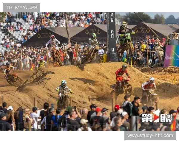 摩托车大奖赛最新动态:顶级车手激战正酣,赛事精彩纷呈 摩托车大奖赛最新动态:顶级车手激战正酣,赛事精彩纷呈