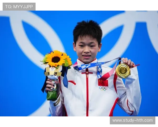 东京奥运精彩瞬间回顾我国运动员再创佳绩引燃全民热情