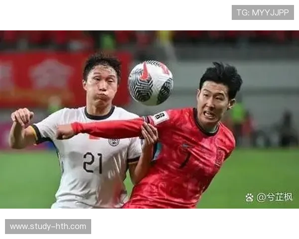 国足备战新赛季关键战役 主帅战术调整引发球迷热议