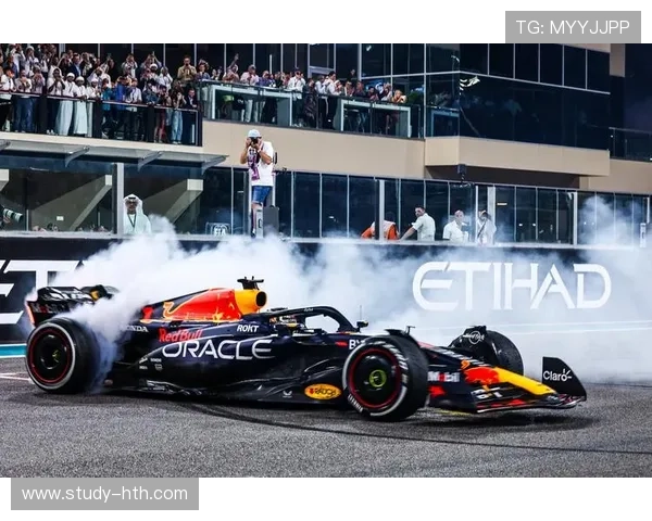 维斯塔潘强势领跑新赛季法拉利反击升级梅赛德斯困境与F1格局震荡前瞻