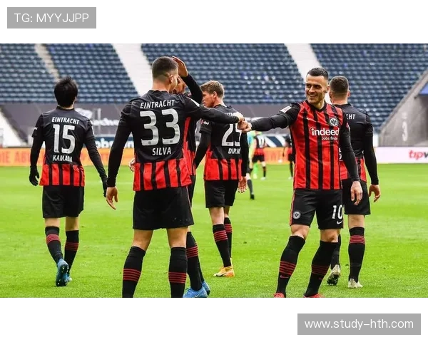 德甲最新赛况分析：精彩比分揭晓，球队表现一览